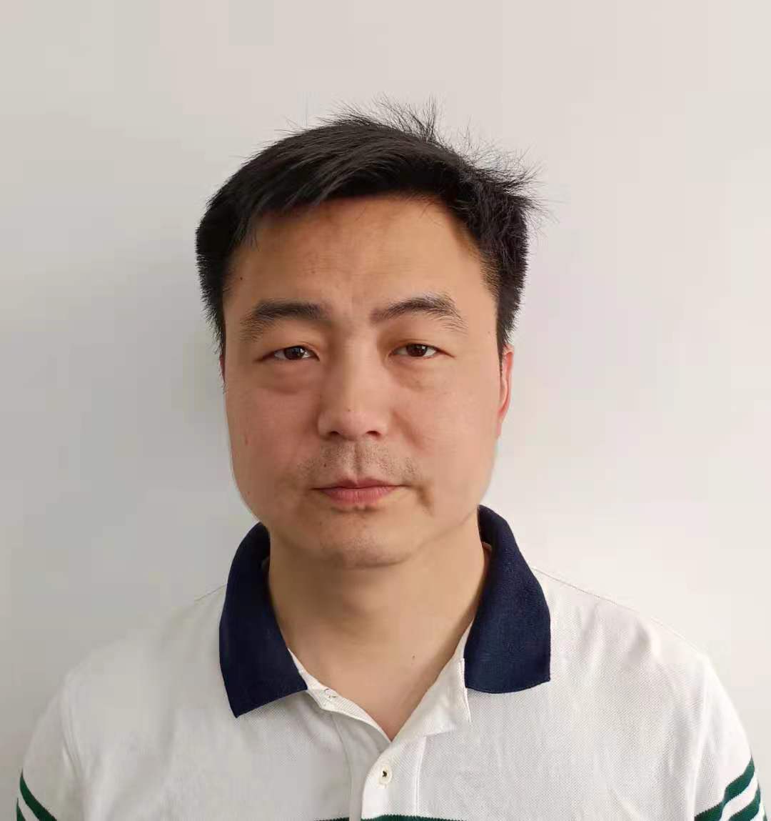劉德興個(gè)人照片.jpg