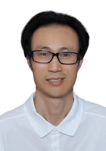 許加梓個人照片.png